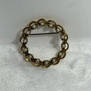 Vintage Gold Pearl Pin Brooch
